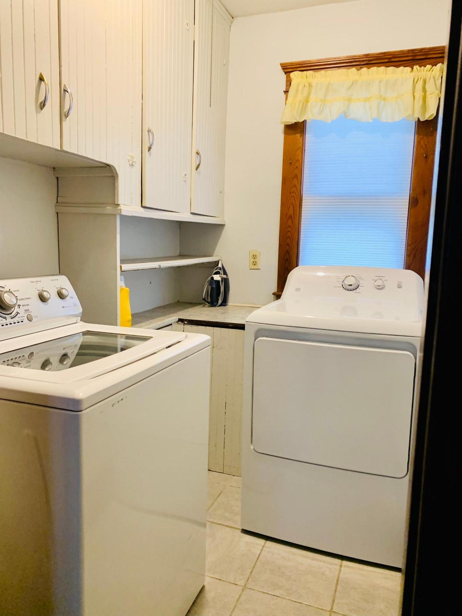Cozy First Floor Apartment Chicopee Exterior photo